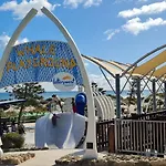 Ocean View-Breath Taking Views, Amazing Facilities