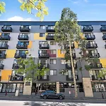 Chic 2Br Apt On Hay St East Perth