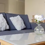 2X1 Comfy Apartment In Perth Cbd
