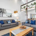 13 Cottesloe - Steps From Beach - Sleeps 3