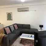 14 Roomy Restrelax Eastperth 2Brparking