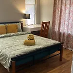 Master Room With Ensuit In A Lovly House
