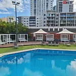 Residence On Langley Park