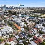 Stylish Mount Lawley Retreat Walk To Beaufort Street