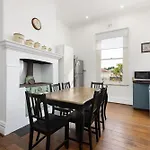 View House By Swan Bnb Management