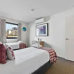 Stylish 2-Bedroom Apartment In The Heart Of Perth
