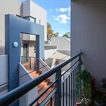 10 Tranquil Charm West Perth 2Br Parking