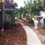 Mt Lawley Garden Apartment
