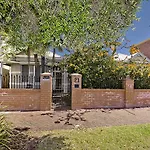 Myozexp Palmerston Lodge