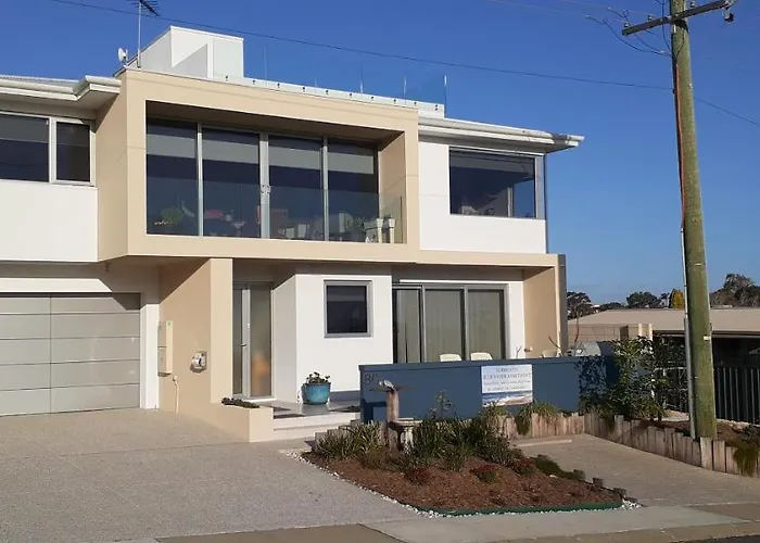 Sorrento Bluewater Apartment