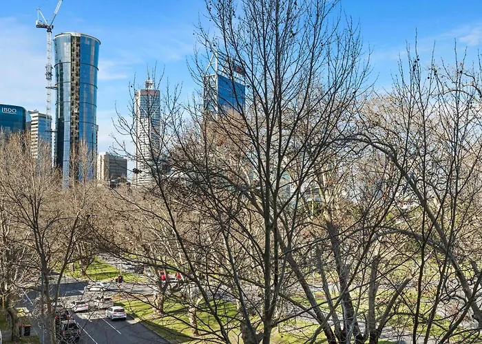 Stunning 2Br Cbd Apartment Next To King\'S Park