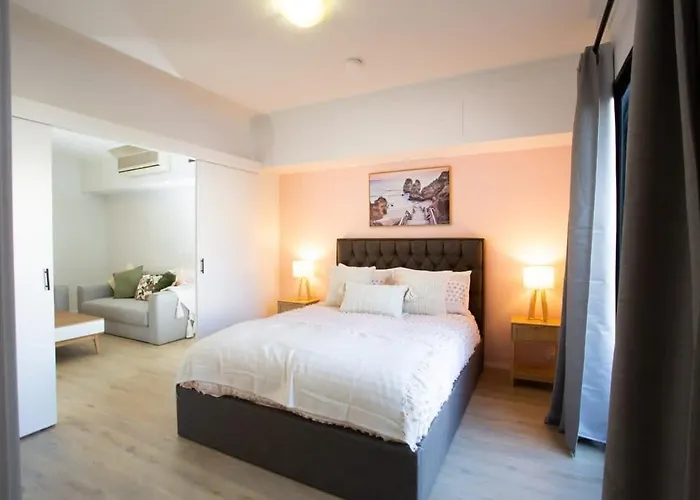 1Brd Apt Close Rac Arena With Pool And Wifi