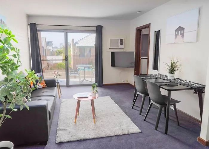 Apartment 7