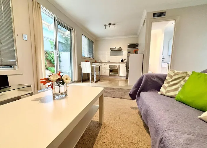 Urban Oasis Townhouse East Perth