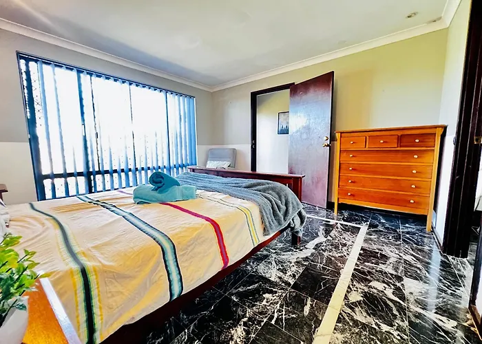 Long Stay Ens Mater Fifo Affordable Holiday Room Near Fremantle City Swan River And Murdoch University