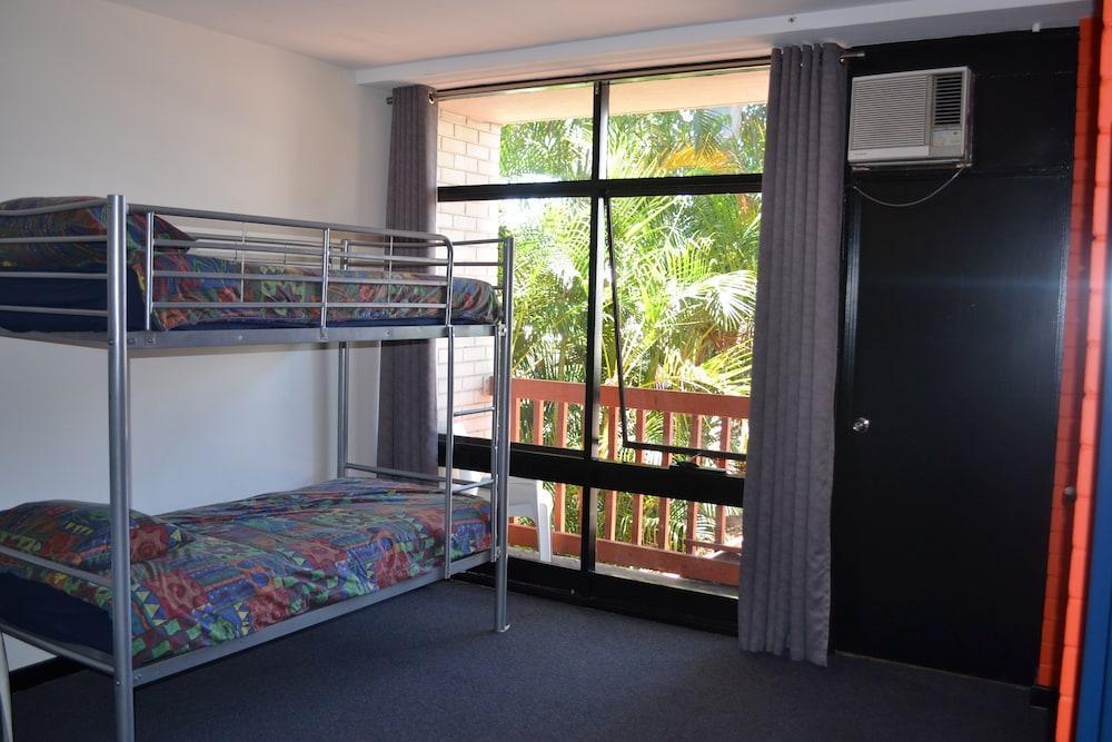 Billabong Backpackers * Perth