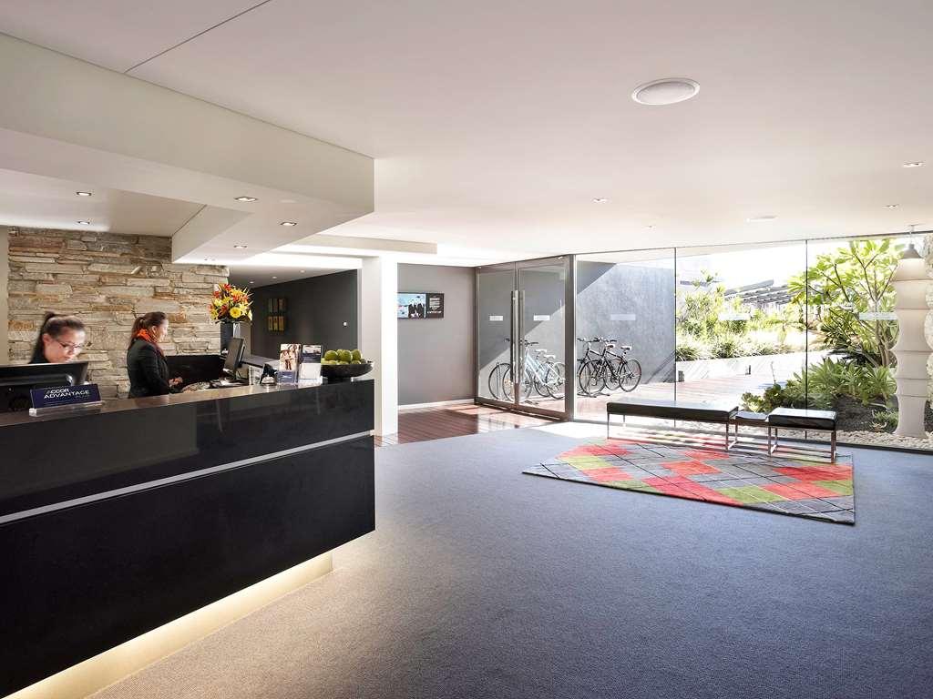 Aparthotel East 4*