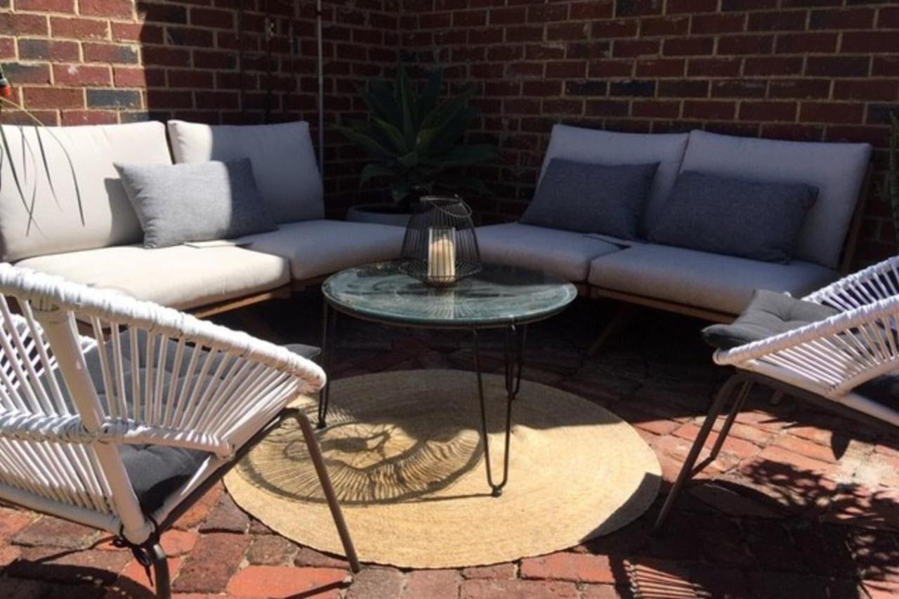 Boutique 2-bed House With Garden In Northbridge Holiday home Perth
