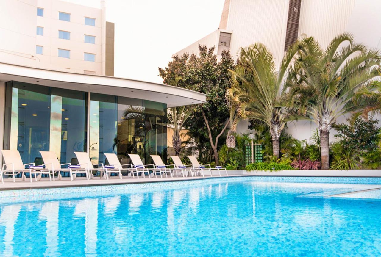 Crown Promenade 4*