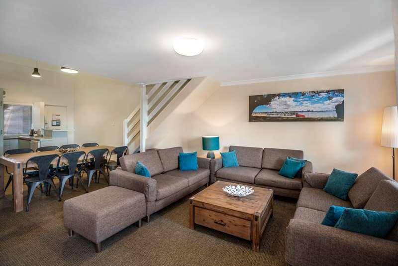 Aparthotel Broadwater 4*