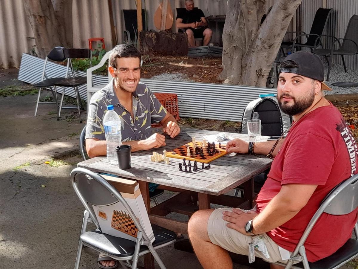 Hostel Ozi Backpackers - - Perth