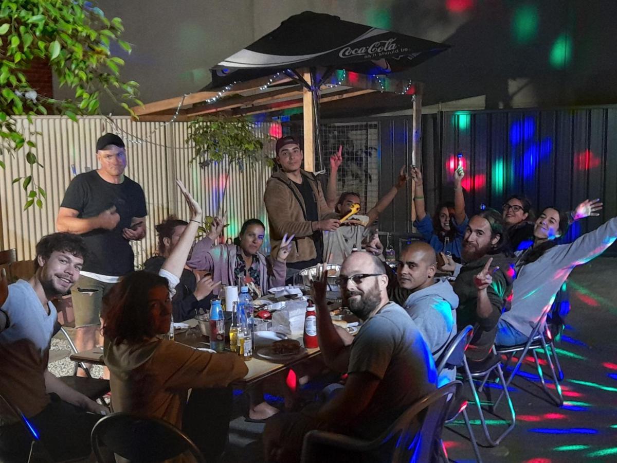Ozi Backpackers - - Hostel Perth