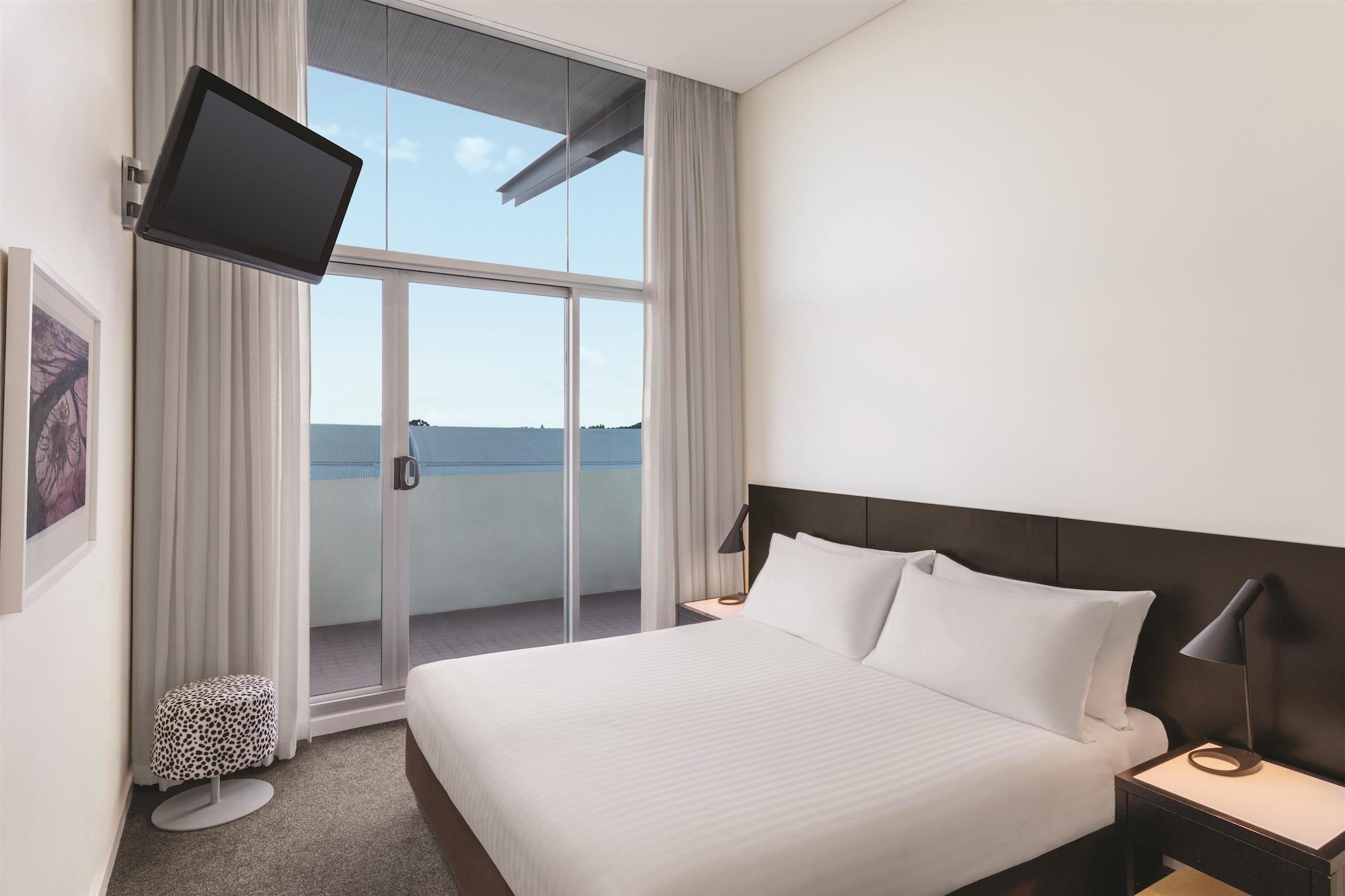 Aparthotel Adina 4*