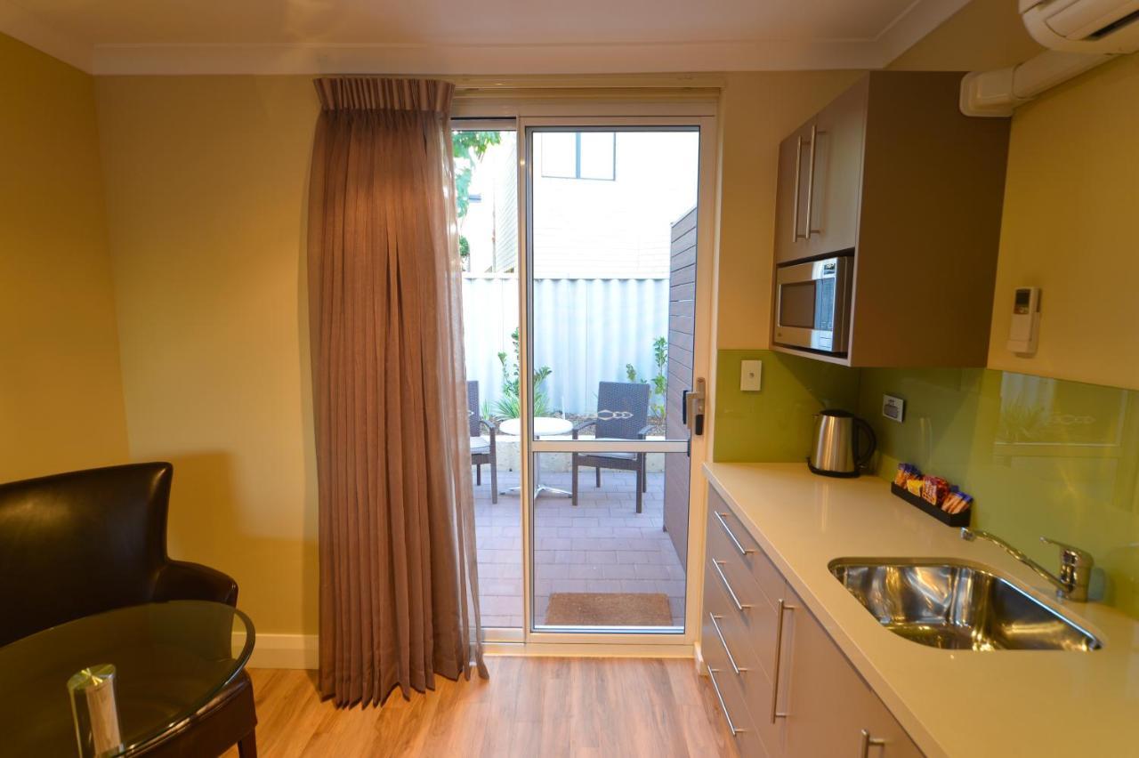 Bentley 4* Perth