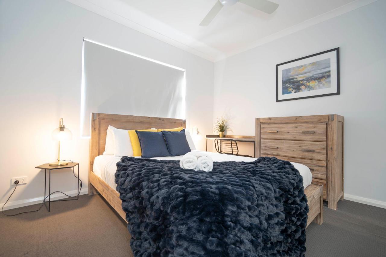 7th Heaven In Cloverdale 2br2ba Parking *