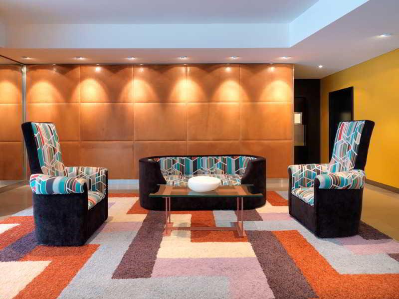 Aparthotel Adina 4*