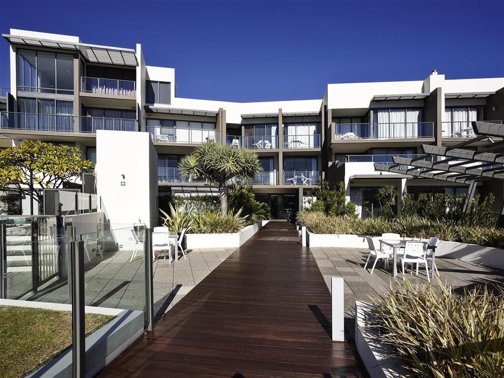 East Aparthotel