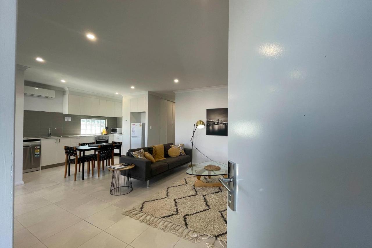 7th Heaven In Cloverdale 2br2ba Parking Apartment