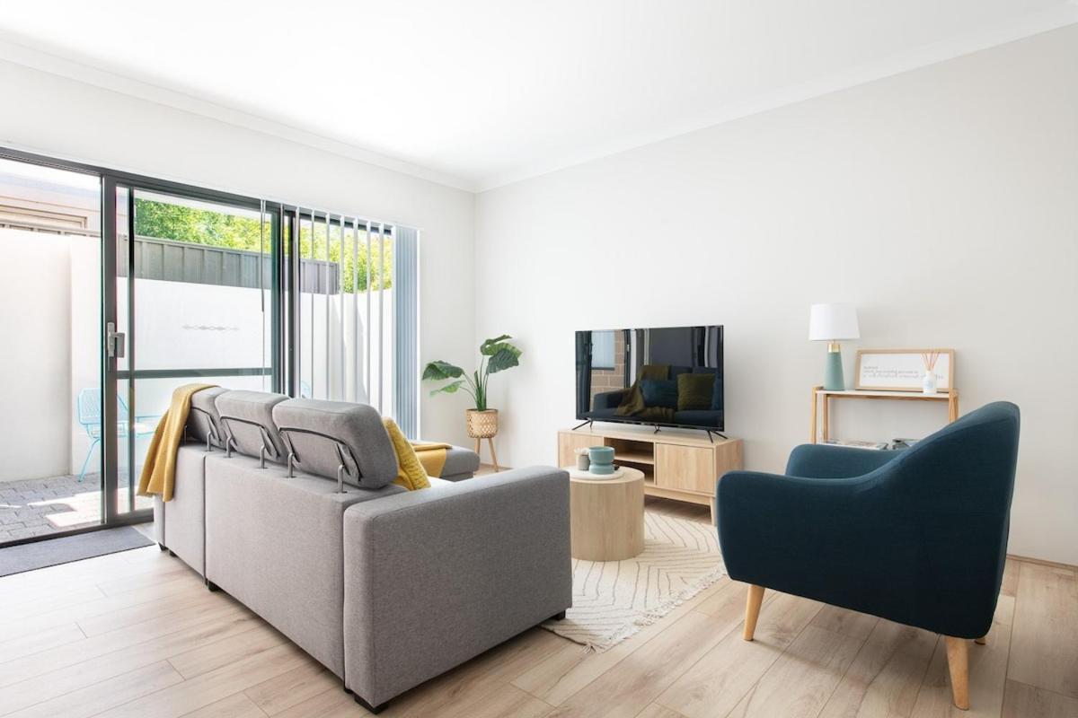 Apartemen Bright Trendy 2bdrm - Walk To River & Shops