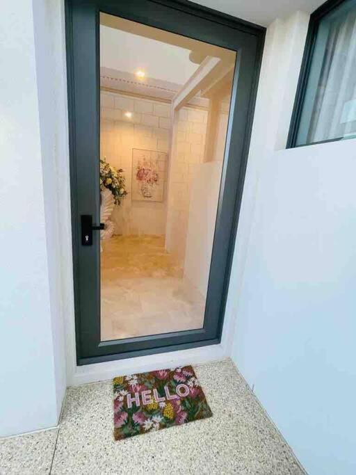 Skylight Splendour! Holiday home Perth