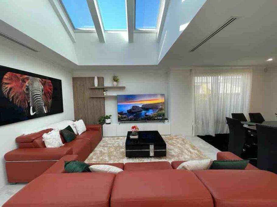 Holiday home Skylight Splendour!