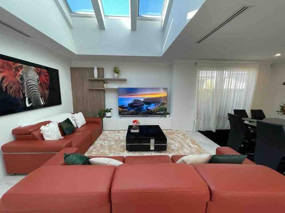 Skylight Splendour! Holiday home