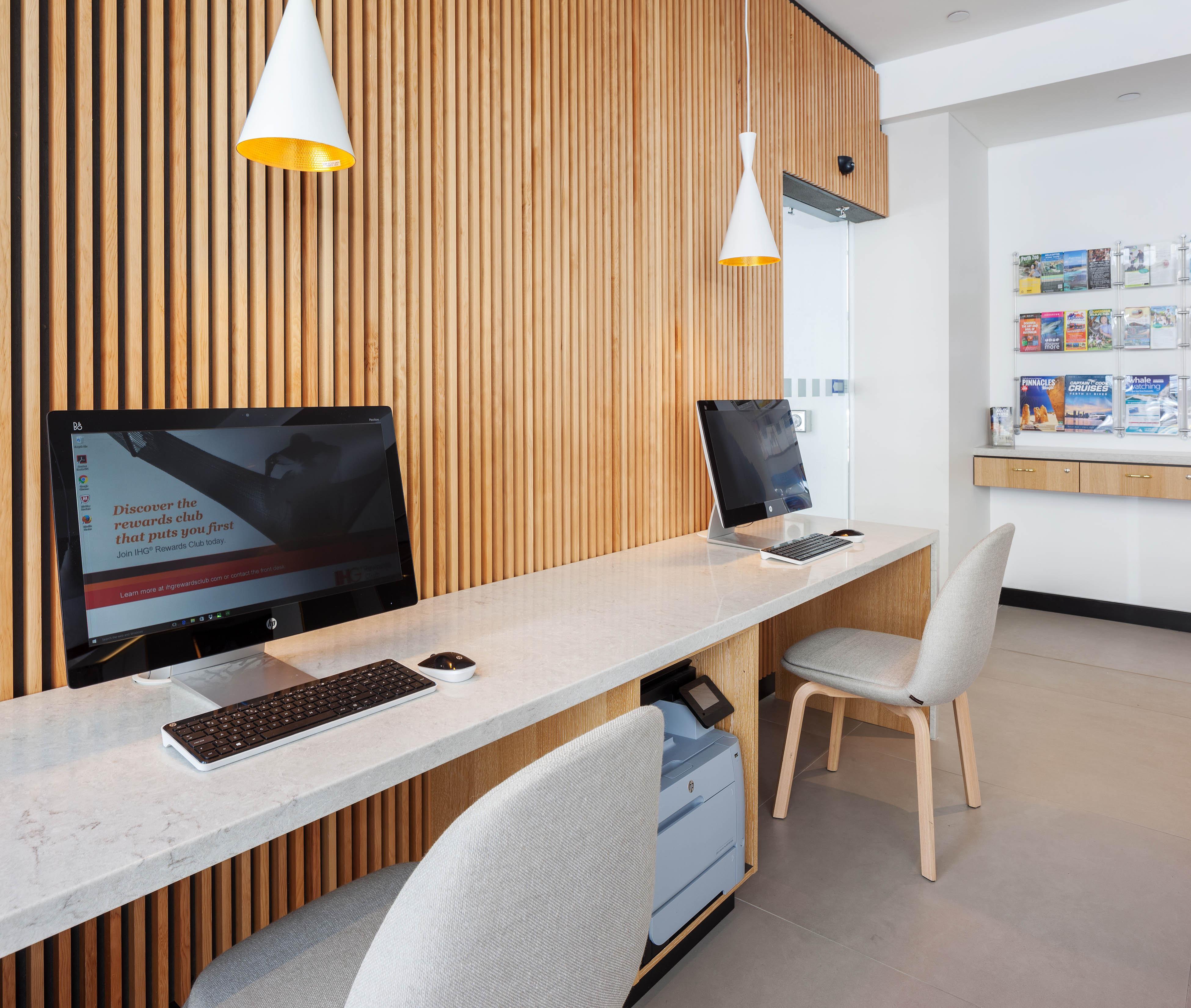 Centre By Ihg Perth