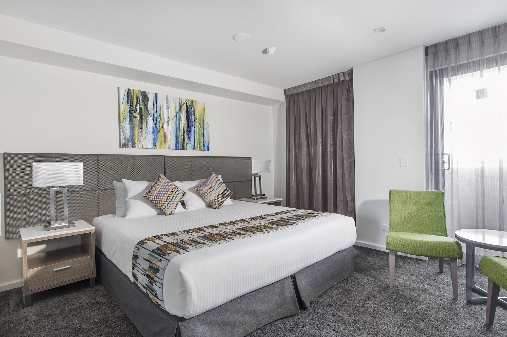 Metro 4* Perth