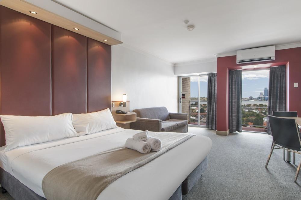 Metro 4* Perth