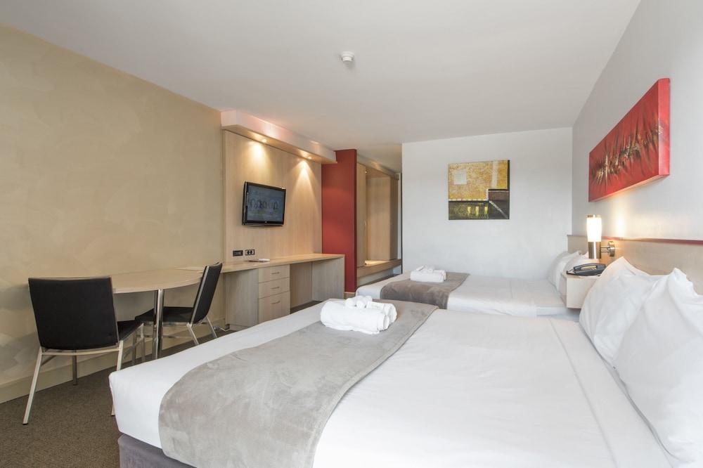 Metro 4* Perth