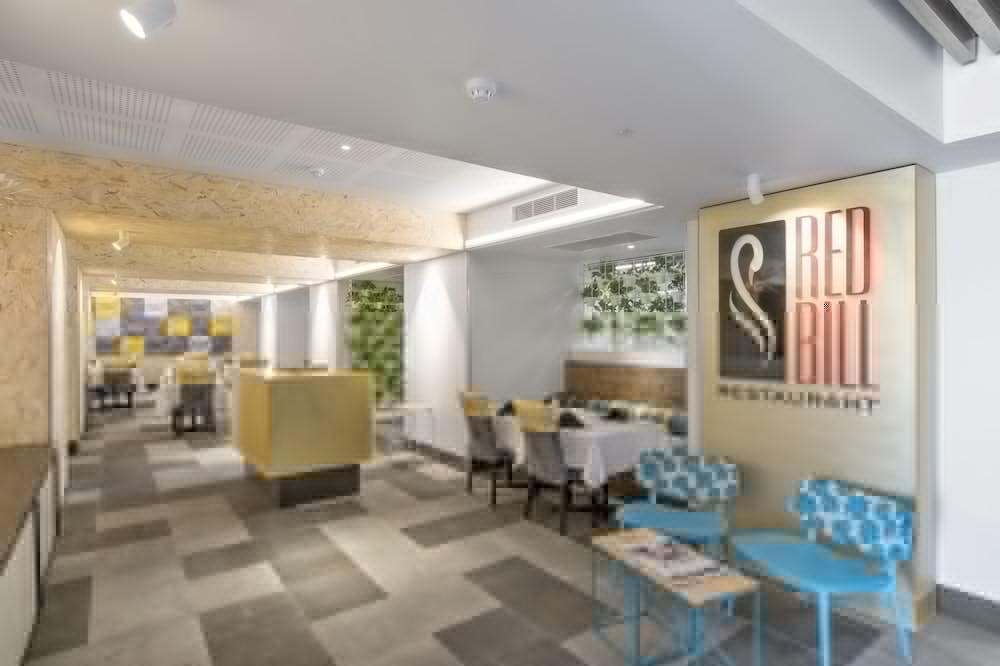 Metro Hotel 4*