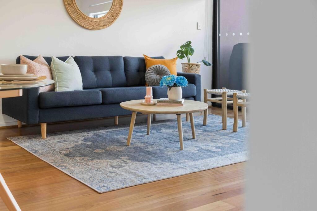 Stunning 2br Cbd Next To King's Park Apartment