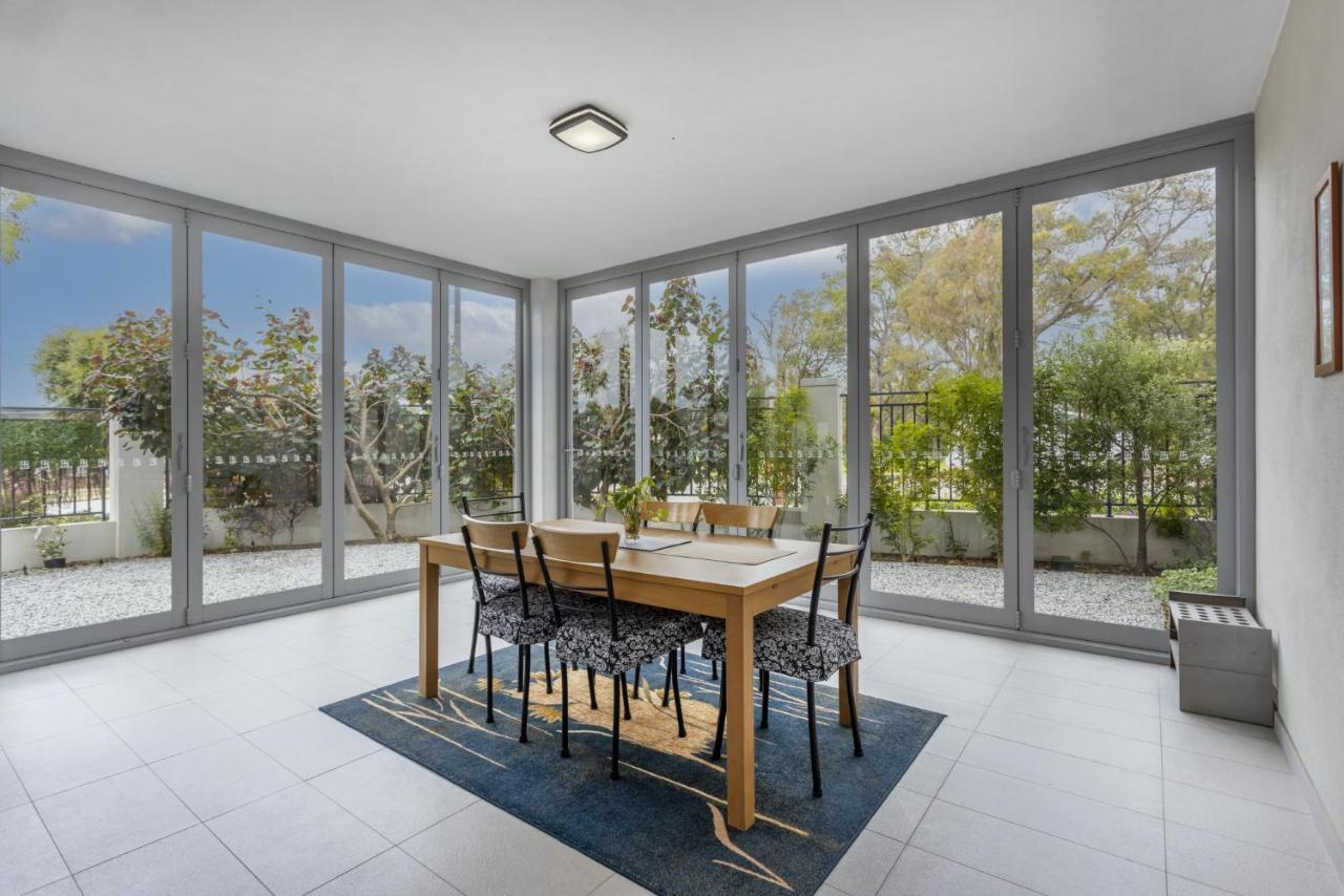 Parkvue On The Green - Executive Escapes Apartment Perth