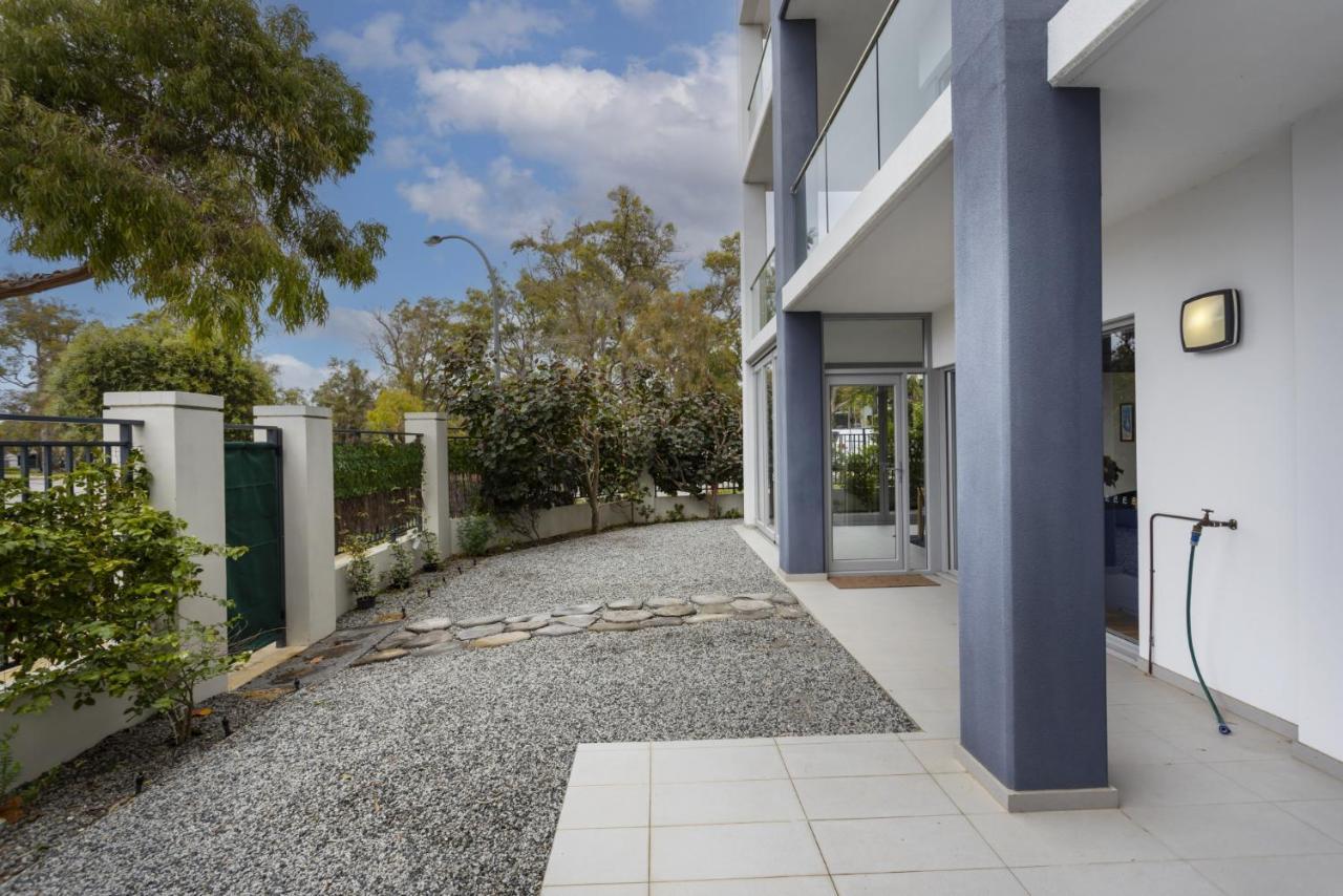 Parkvue On The Green - Executive Escapes Apartment