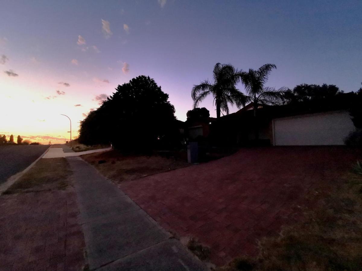 Entire House With 4 Bedrooms Fully Air Conditioned Holiday home *
