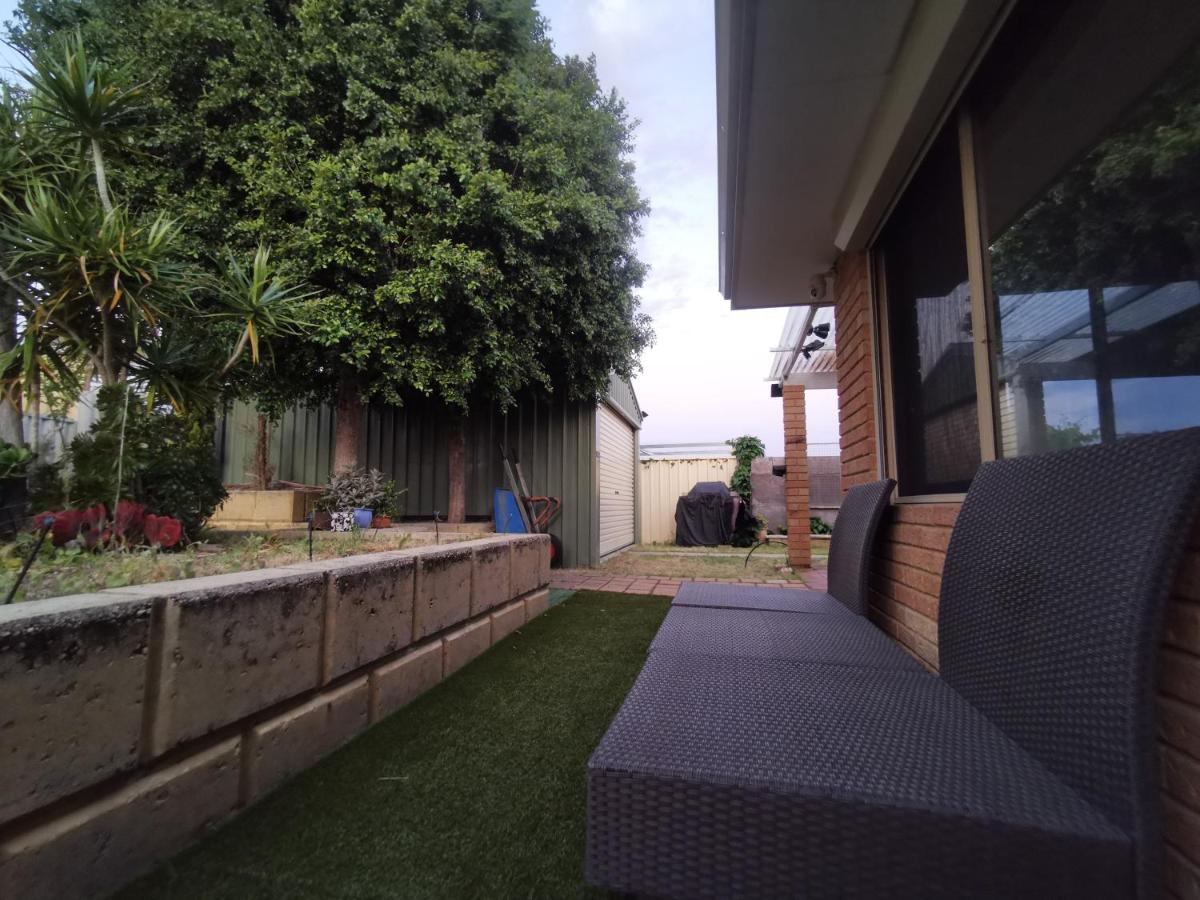 Entire House With 4 Bedrooms Fully Air Conditioned Holiday home
