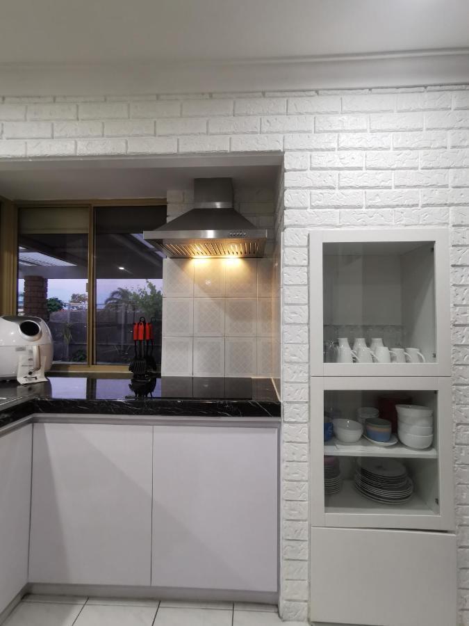 Holiday home Entire House With 4 Bedrooms Fully Air Conditioned