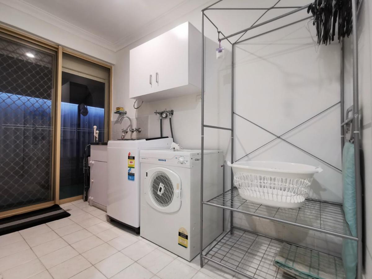 Holiday home Entire House With 4 Bedrooms Fully Air Conditioned *