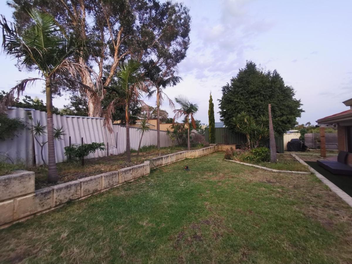 Holiday home Entire House With 4 Bedrooms Fully Air Conditioned *