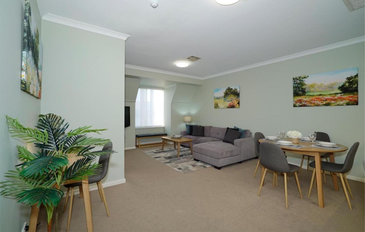 40 Modern & Chic In East *